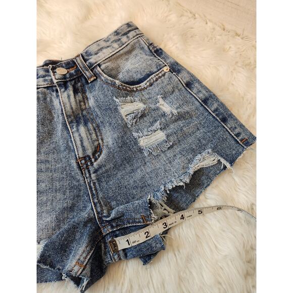 Nasty Gal Women's Blue Mid Rise Cotton‎ Distressed Raw Hem Cut Off Shorts Size 2 - Picture 7 of 7